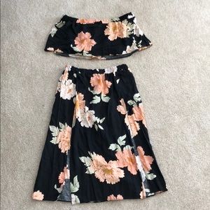 Adorable two piece floral set! Size 6